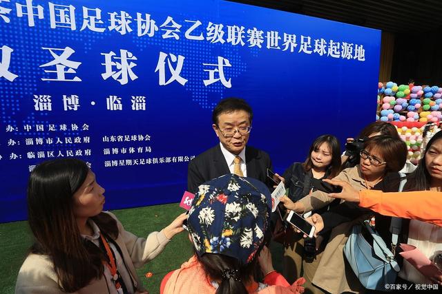 球友直播 - 上海男篮外援联手：拉塞尔与麦基的强强组合能否带来奇迹？
